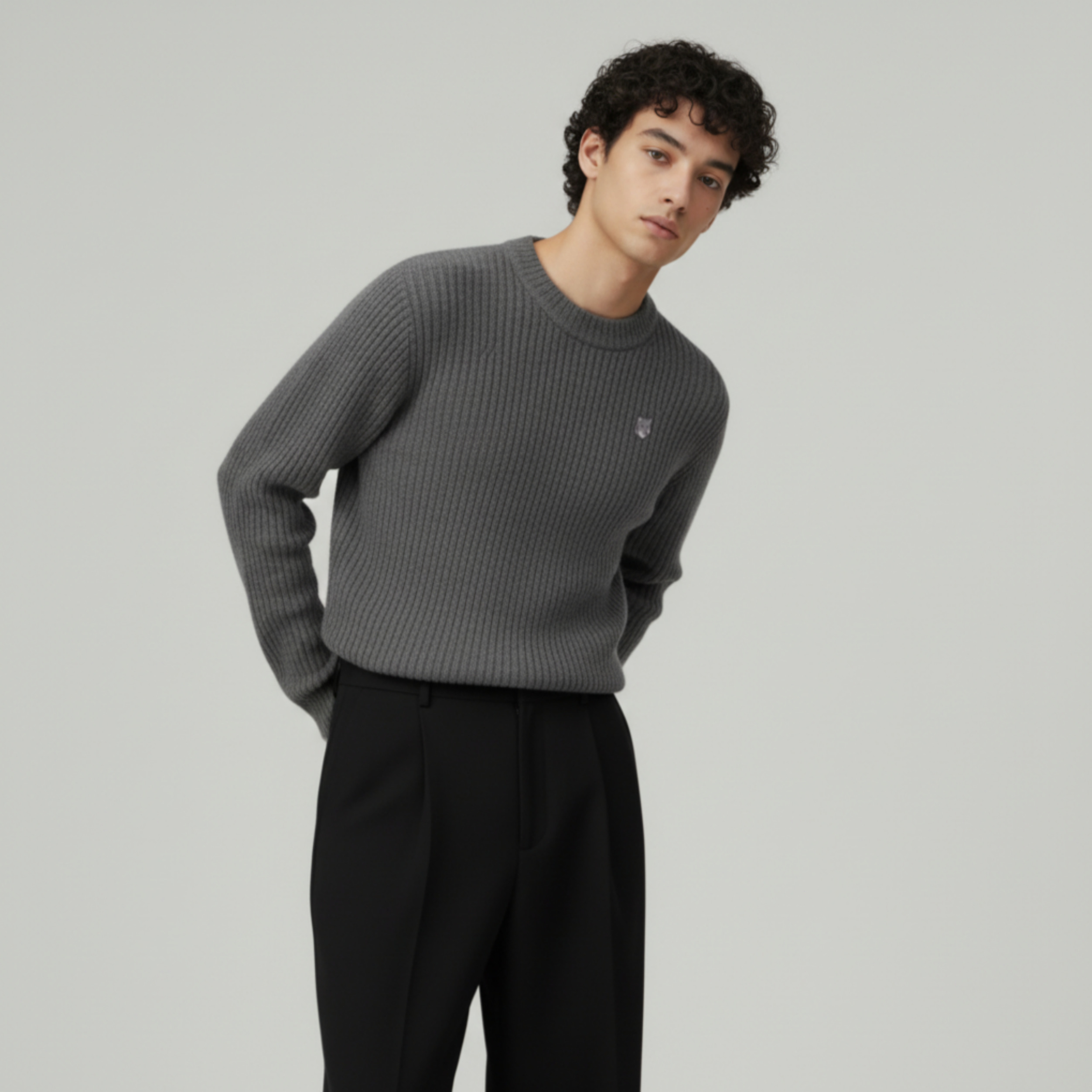 [Maison Kitsune]메종키츠네 폭스헤드 립드 니트 (25SS 봄 시즌 특가)